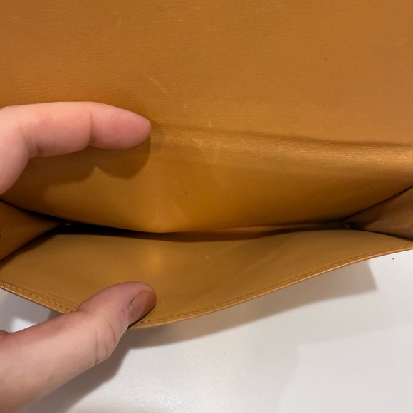 Louis Vuitton Beige Epi Leather Wallet - Picture 6 of 8